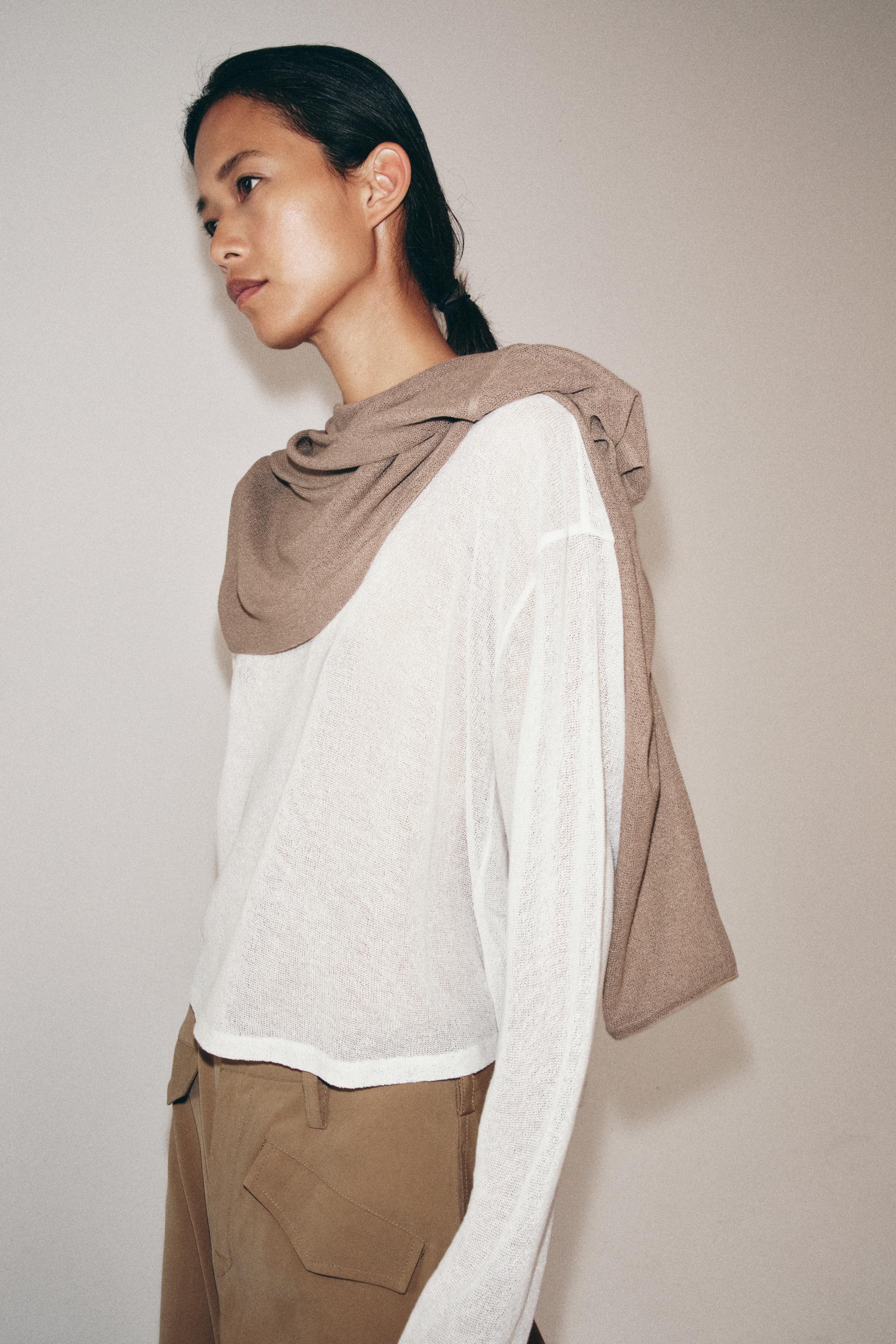 RUSTIC OPENWORK JUMPER